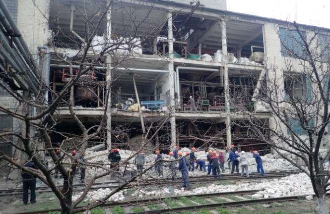 На заводе в Лисичанске произошел взрыв, есть погибший