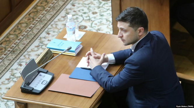 Зеленський проводить переговори з Макроном під час офіційного візиту у Парижі