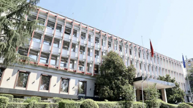 Російський удар пошкодив резиденцію посла Албанії у Києві