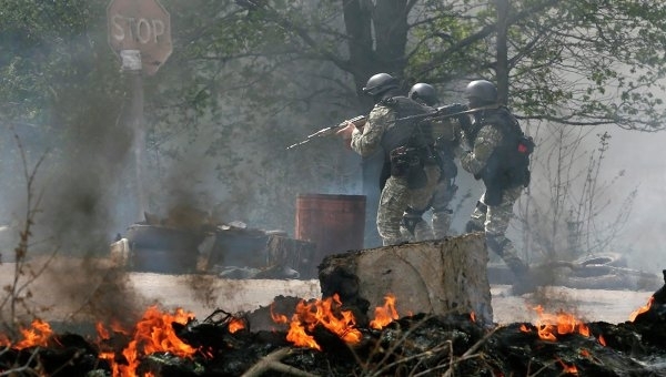 Под Марьинкой погибли четверо военных и не менее 14 террористов