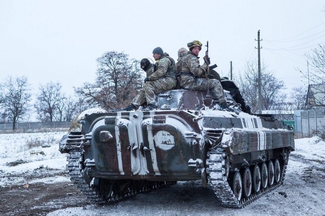 Украинские военные уничтожили 200 боевиков в течение минувших суток, - штаб АТО