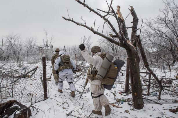 На Донбасі один український боєць отримав поранення