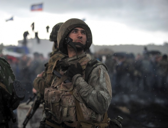Терористи не дотримуються мирного плану Порошенка: загинув один український військовий