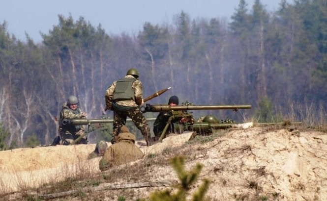 Президент ініціював новий механізм контролю за повним припиненням вогню на Донбасі