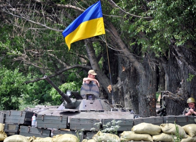 Порошенко повинен підтримати запровадження воєнного стану на Донбасі, - Сенченко