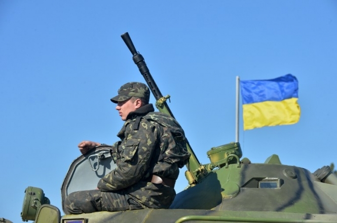 Минулої ночі терористи гатили по українським позиціям з мінометів, танків та стрілецької зброї
