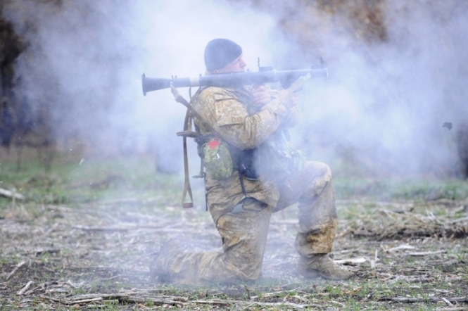 За сутки в зоне АТО получили ранения 3 украинских бойцов, - СНБО 