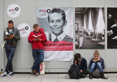 З любов'ю до книги: у Польщі встановити рекорд із читання