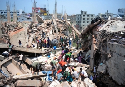 У Бангладеш продовжують розбирати завали - рятувальники витягли майже 600 тіл