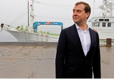 Медведев лично проконтролирует выдачу российских паспортов жителям Крыма