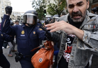 Поліція Мадриду розганяла мітингувальників гумовими кулями
