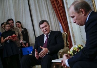 Кремлівський шарм і коливання Януковича