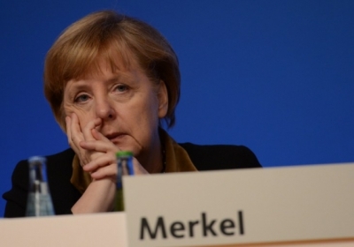 Партия Меркель переизберет руководство после провала на выборах