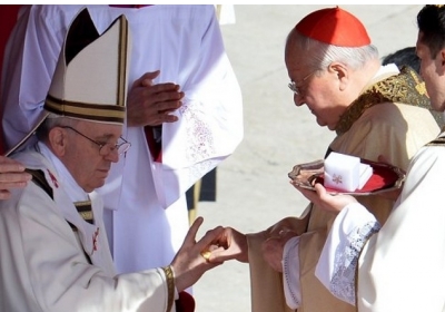 Папа Римський призначив головою Банку Ватикану довірену особу