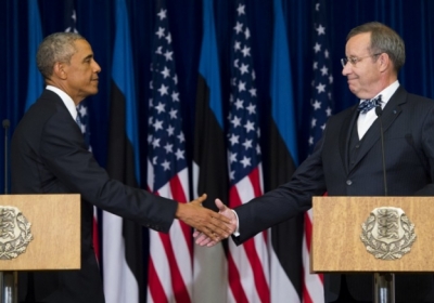 Барак Обама та президент Естонії Тоомас Хендрік Ільвес. Фото: AFP