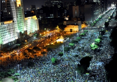 У протестному марші у Бразилії взяв участь один мільйон осіб