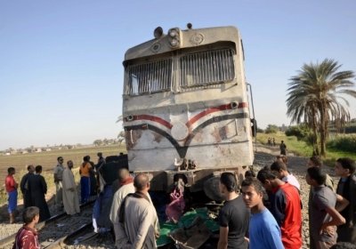 У Єгипті від зіткнення автобусу з потягом загинуло 47 дітей