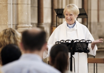 Англіканська церква вирішуватиме долю жінок-єпископів