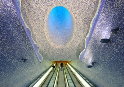 Оригінальні станції метро світу