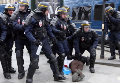 У Франції поліція затримала 56 противників одностатевих шлюбів