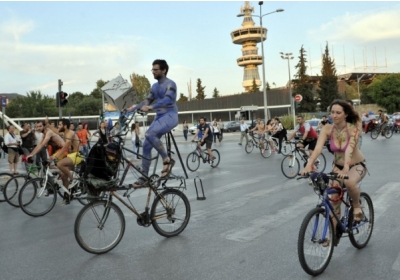 Оголений велопробіг: у Лондоні і Мехіко виступили проти авто