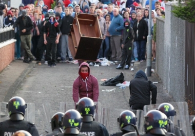 У Північній Ірландії протестанти третій день б'ються з поліцією