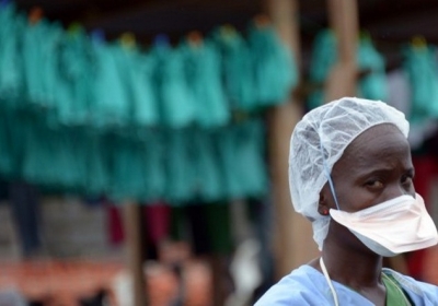 Ліберія, Монровія, 7 вересня 2014 року. У лікарні Елва, яка належить організації "Лікарі без кордонів", надходять люди, заражені вірусом лихоманки Ебола. Фото: АFР