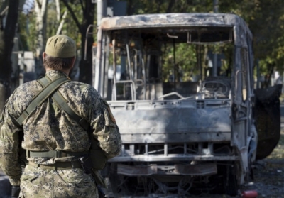 Война среди белого дня: сегодня от взрывов снарядов в Донецке погибло 10 человек, - фото 18+