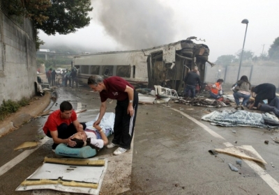 Смута в Іспанії: родичі впізнали 72 жертви катастрофи, а поліція затримала машиніста потяга
