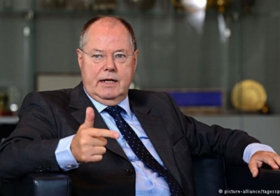 Екс-міністр фінансів Німеччини відмовився співпрацювати з Фірташем