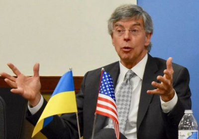 У США пообіцяли потужну підтримку України на нормандській зустрічі