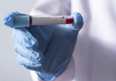 Жена инфицированного коронавируса черновчанина вышла из изоляции, вируса у нее не обнаружили