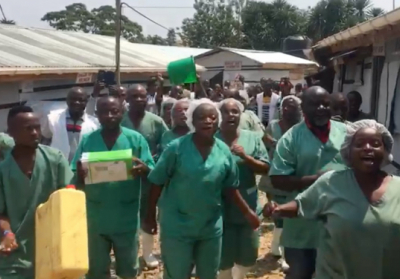 В Конго вылечили последнюю пациентку с лихорадкой Эбола — медики станцевали на радостях