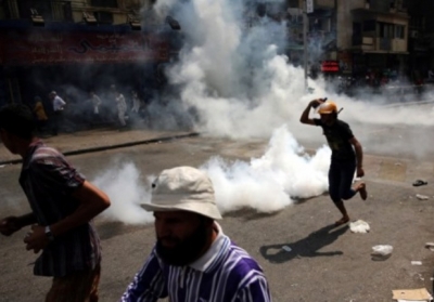 Поліція Каїру розігнала виступ прибічників Мурсі сльозогінним газом