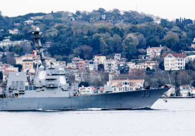 Американский ракетный эсминец вошел в Черное море