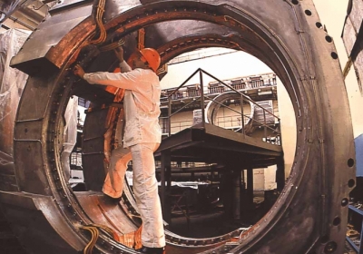 Двоє заробітчан зняли п'ять тонн міді з термоядерної установки в дослідницькому центрі Москви