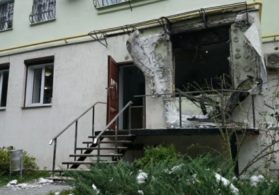 У Харкові із гранатомета обстріляли офіс волонтера, який допомагає українському війську, - фото
