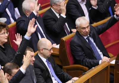 Мусій і Каплін голосували проти призначення Яценюка прем'єр-міністром, а Звягільський  - за