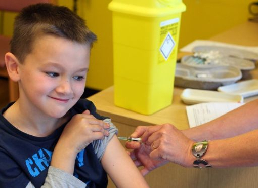 Более 2 тыс. киевлян сделали прививку от кори за два дня