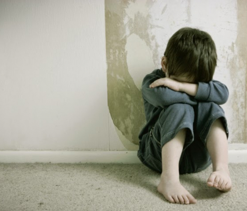 У Франції заборонили фізичні покарання дітей