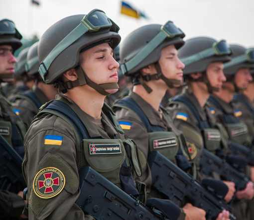 Война на Донбассе унесла жизни 212 бойцов Нацгвардии, - Порошенко