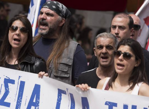 Прем'єр Греції запевняє, що новий пакет реформ не відкидає права на страйк в країні