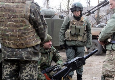 Терористи припинили обстріли з артилерії щойно в Донецький аеропорт приїхала місія ОБСЄ, - Білозерська