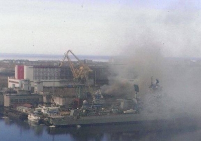 Пожар на российской субмарине остановили затоплением дока