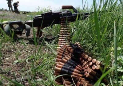Во время обстрелов террористами Широкино ранен украинский боец