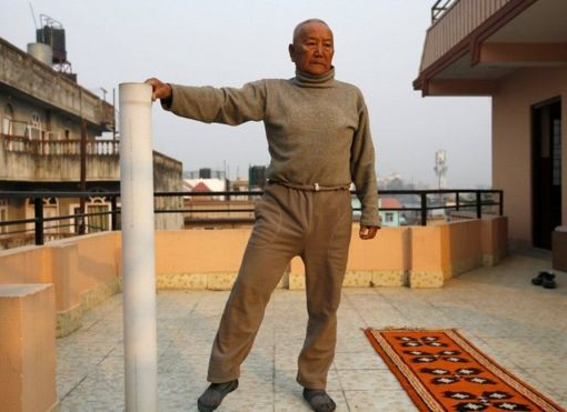 85-летний непалец умер, пытаясь установить рекорд