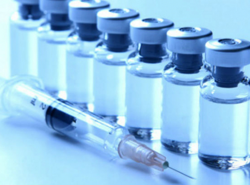 В США от COVID-19 полностью вакцинировали почти 37 млн человек