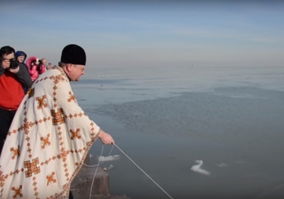 Украинцы из Чикаго на Крещение ныряли в озеро Мичиган, - ВИДЕО