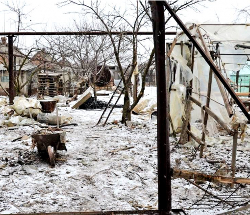 Штаб АТО показал последствия ночного обстрела Луганского, - ФОТО