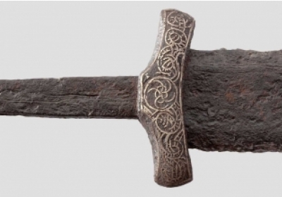 Эстония вернет Украине тысячелетний меч викингов